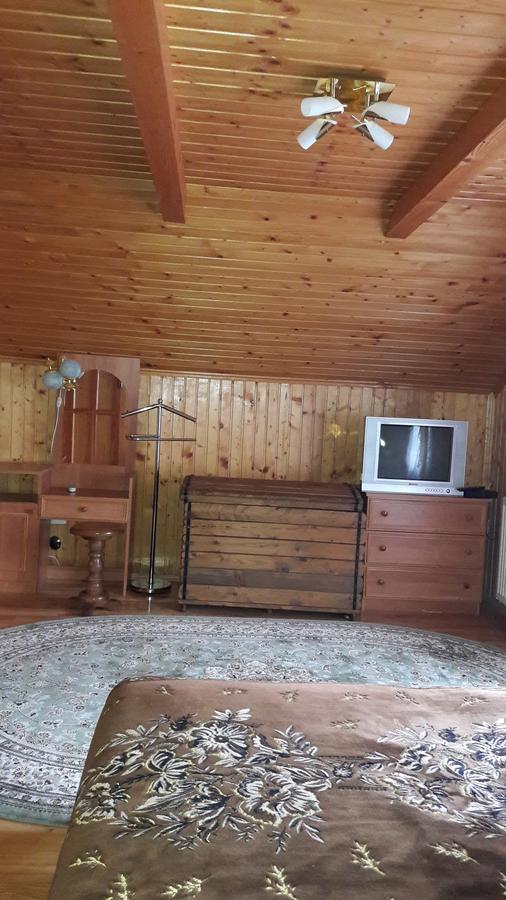 U Romana Yaremche Exterior foto